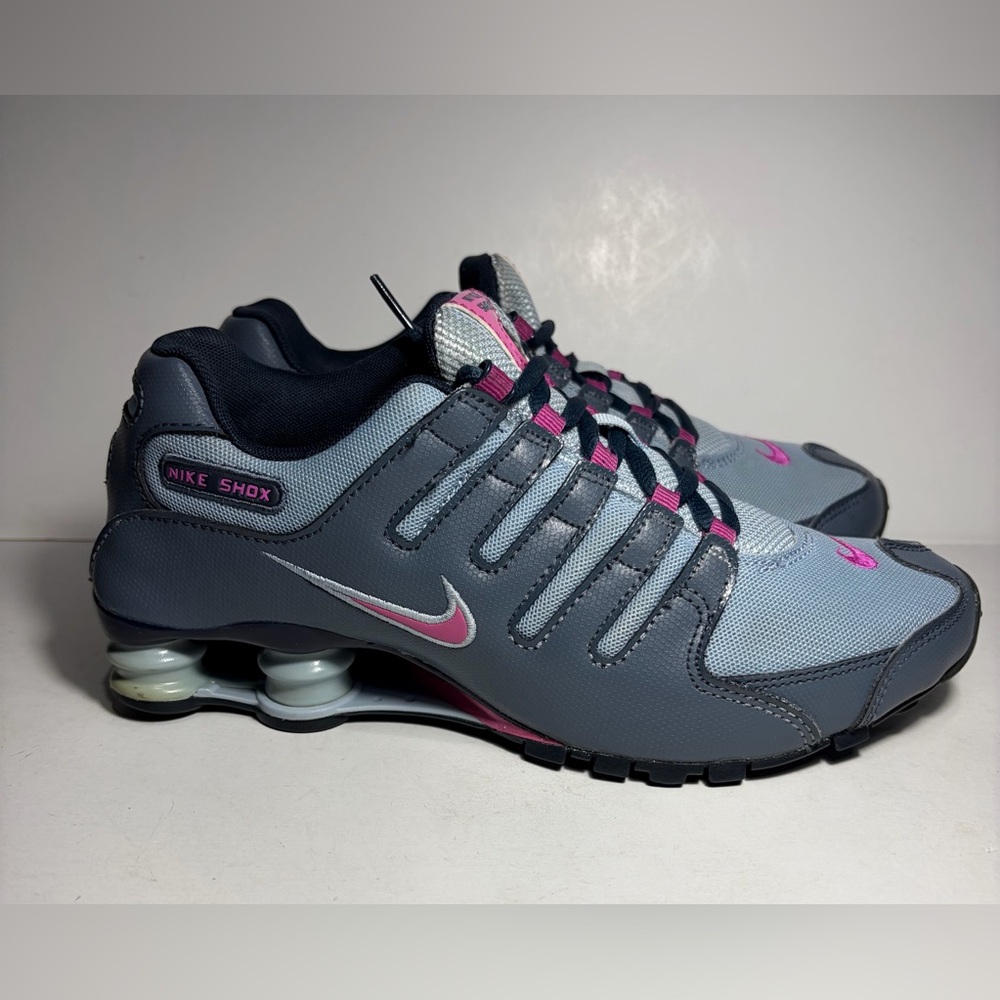 Nike Shox NZ Women's US Size 8.5 Grey, Blue and Pink Sneakers Shoes